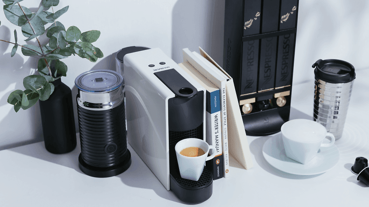 Portable Perfection: Nespresso Essenza Mini - Ideal Coffee On-the-Go